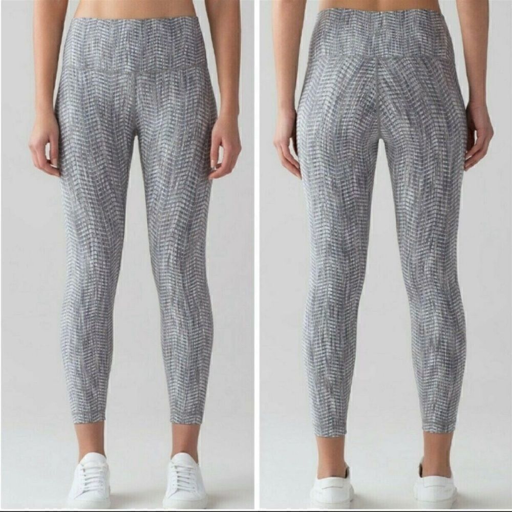 Lululemon Wunder Under Crop HR 2 Arrow Jacquard 4